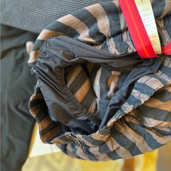 Left on Friday Striped Black and Brown getaway Short - Picture 4 of 5